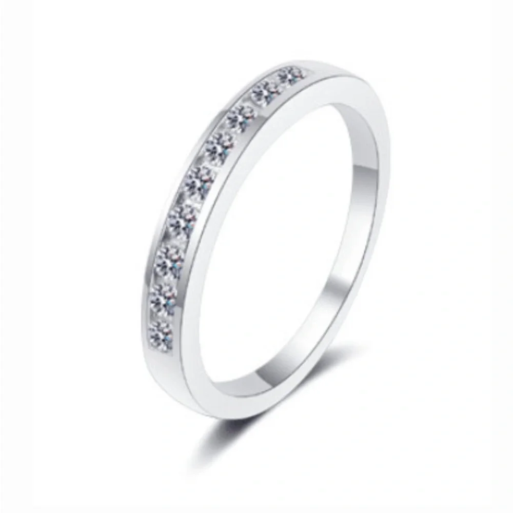 925 Sterling Silver Moissanite Geometric Classic Band Ring